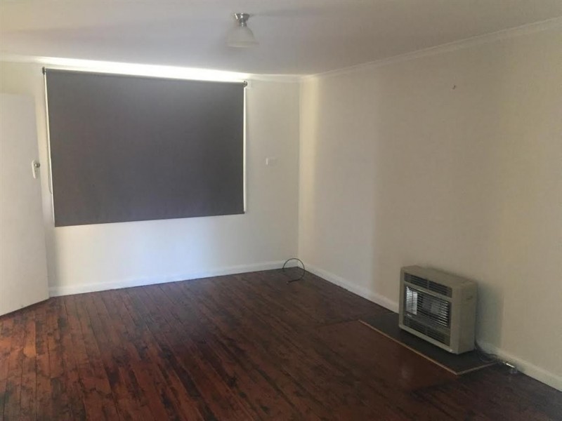 80 Broughton Street, Tumut NSW 2720