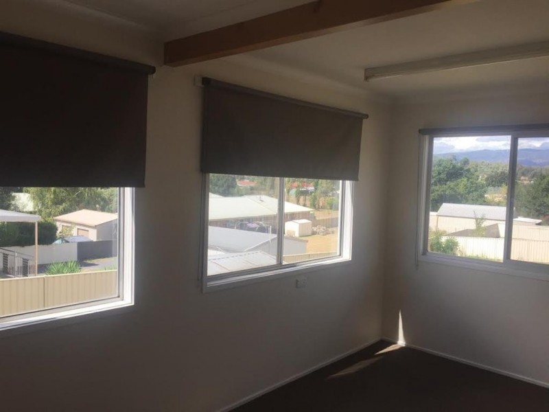 80 Broughton Street, Tumut NSW 2720