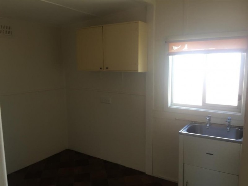 80 Broughton Street, Tumut NSW 2720