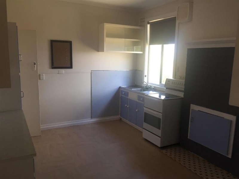 80 Broughton Street, Tumut NSW 2720