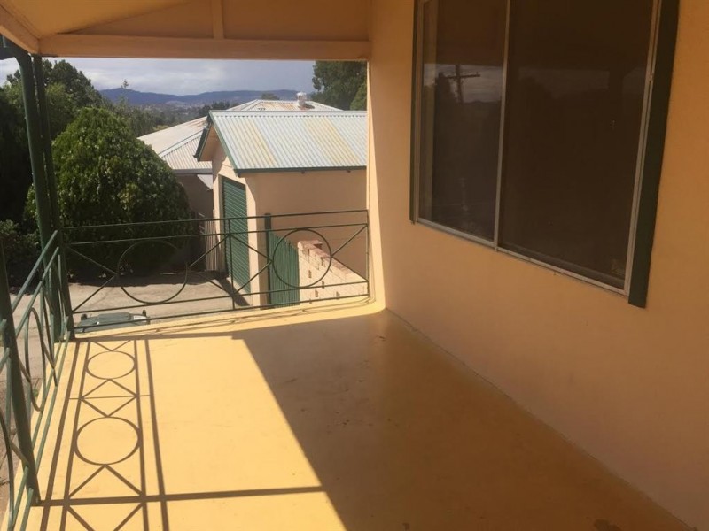80 Broughton Street, Tumut NSW 2720