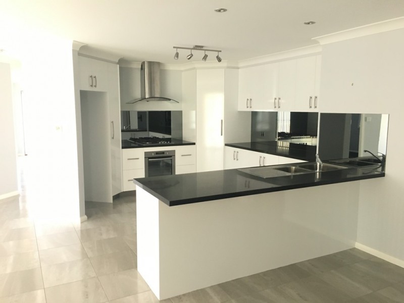 84 Richmond Street, Tumut NSW 2720