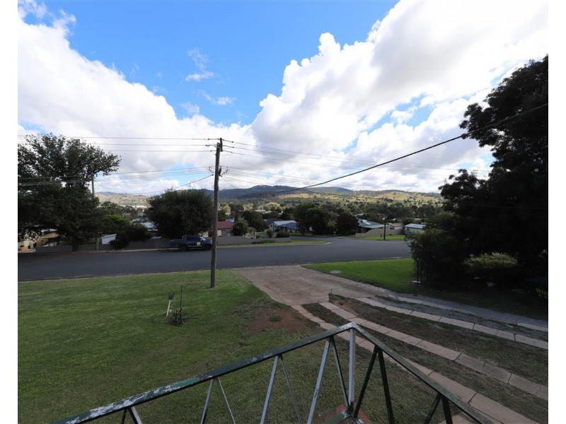 24 Dalhunty Street, Tumut NSW 2720