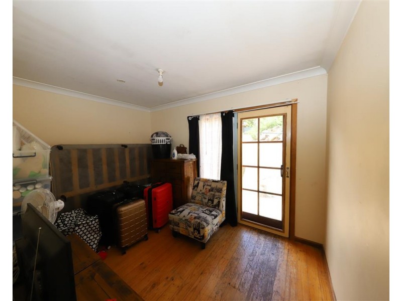 24 Dalhunty Street, Tumut NSW 2720