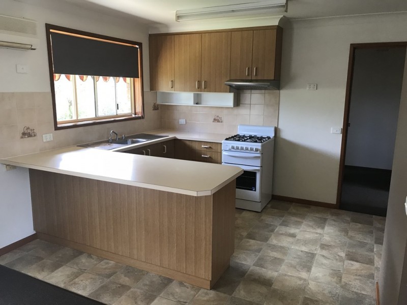 2/16 Russell Street, Tumut NSW 2720