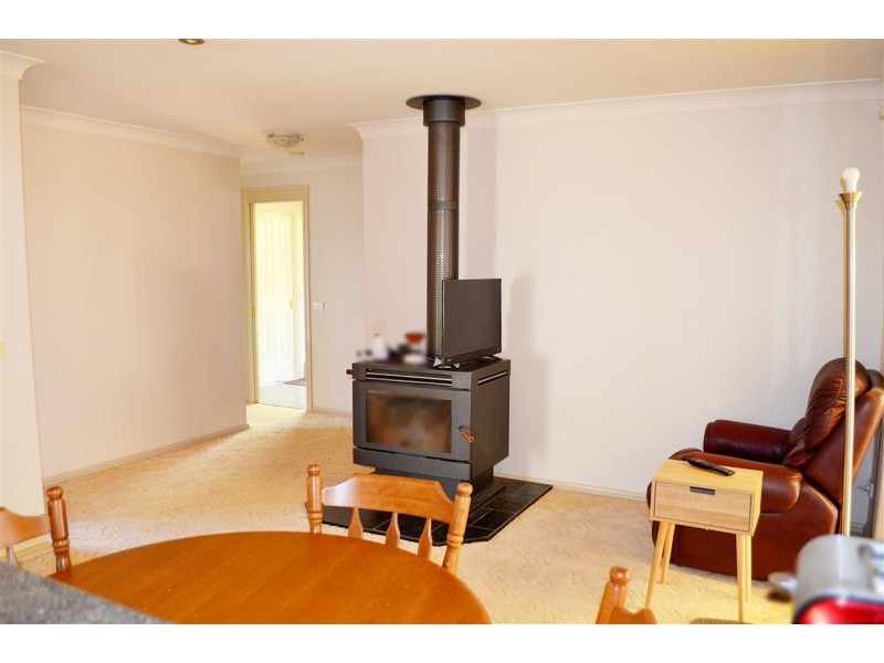 25 Harris Street, Tumut NSW 2720