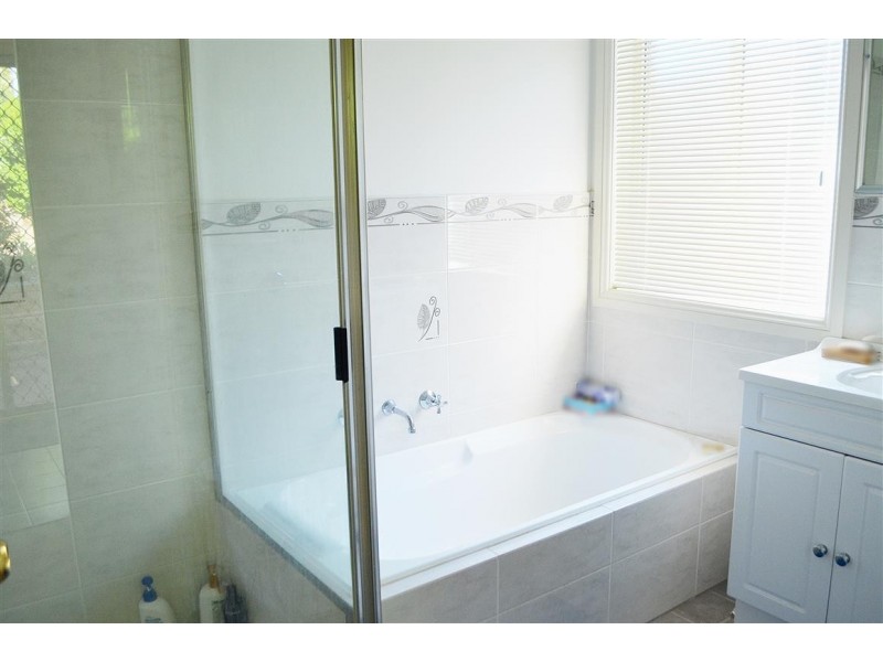 25 Harris Street, Tumut NSW 2720