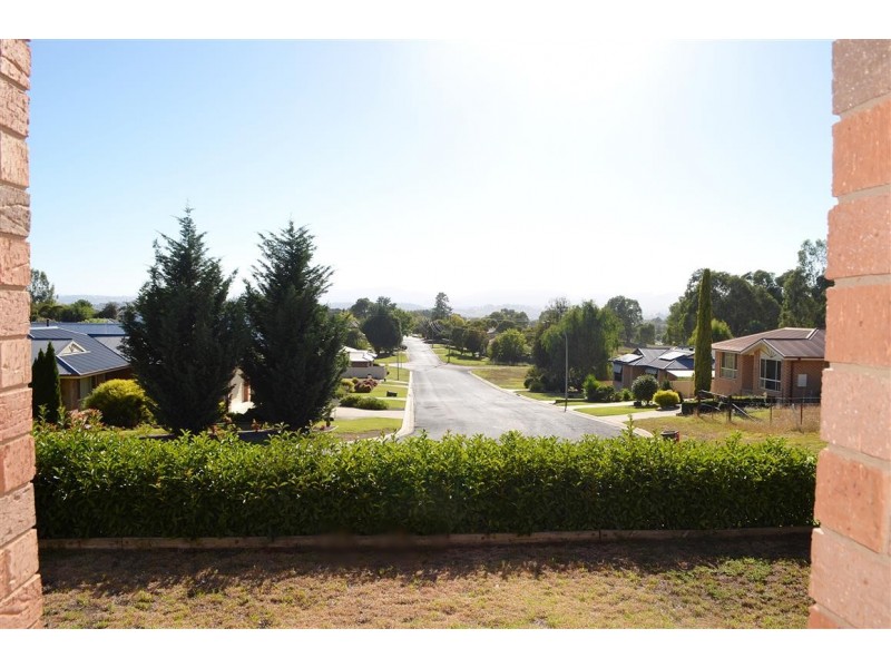 25 Harris Street, Tumut NSW 2720