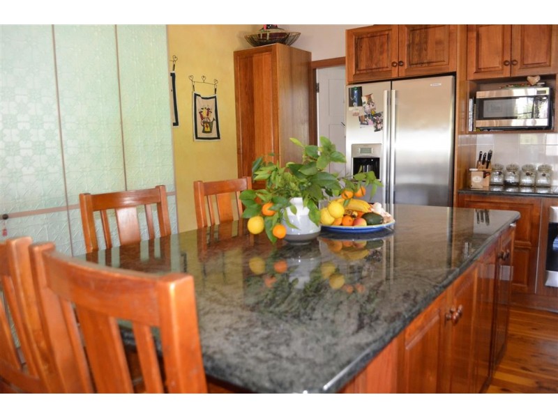 141 Simpson Street, Tumut NSW 2720