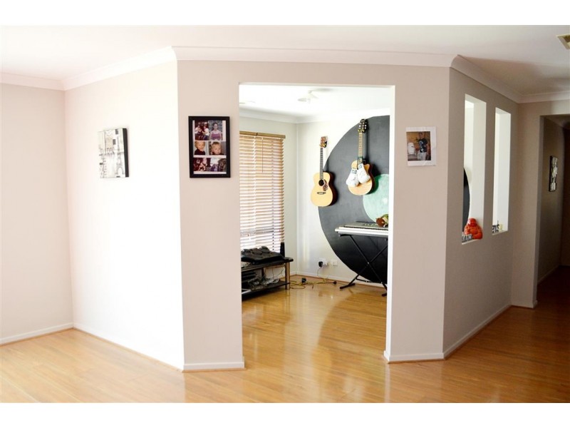 10 Green Street, Tumut NSW 2720