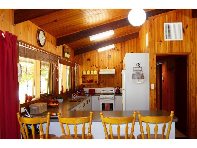 5 Lowthers Lane, Tumut NSW 2720