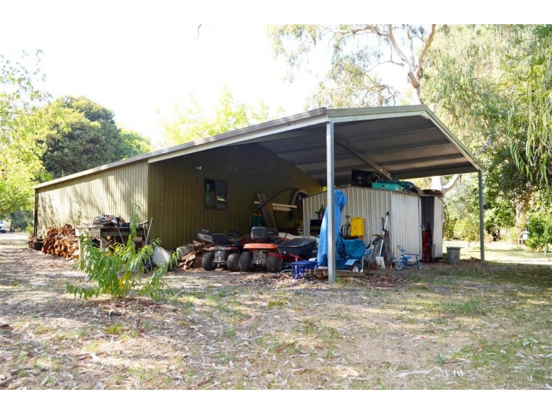 5 Lowthers Lane, Tumut NSW 2720