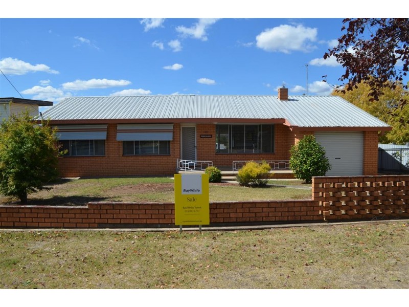 96 Simpson Street, Tumut NSW 2720