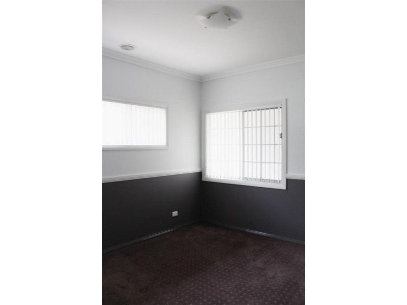 13 River Street, Tumut NSW 2720