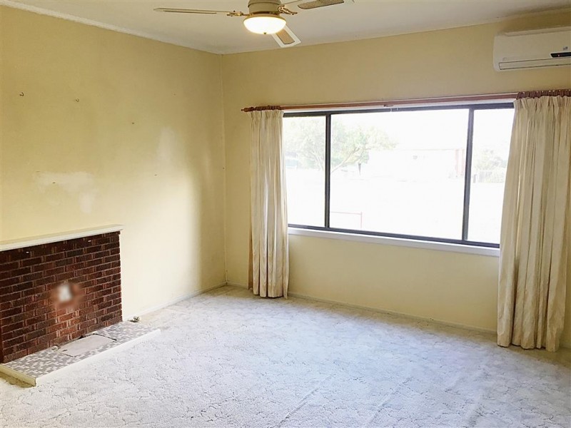 187 Capper Street, Tumut NSW 2720