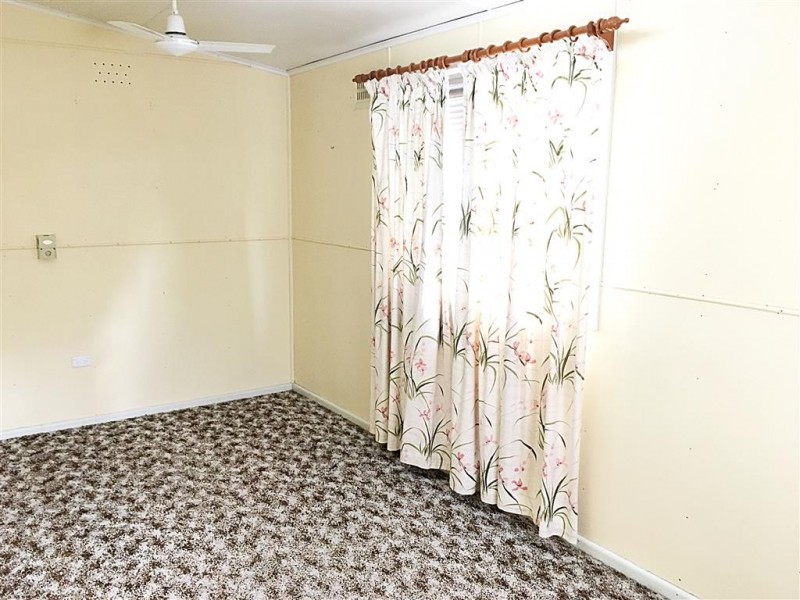 187 Capper Street, Tumut NSW 2720