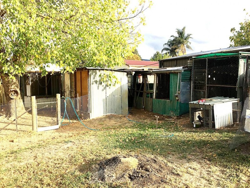 187 Capper Street, Tumut NSW 2720