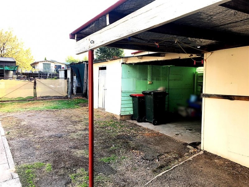 187 Capper Street, Tumut NSW 2720