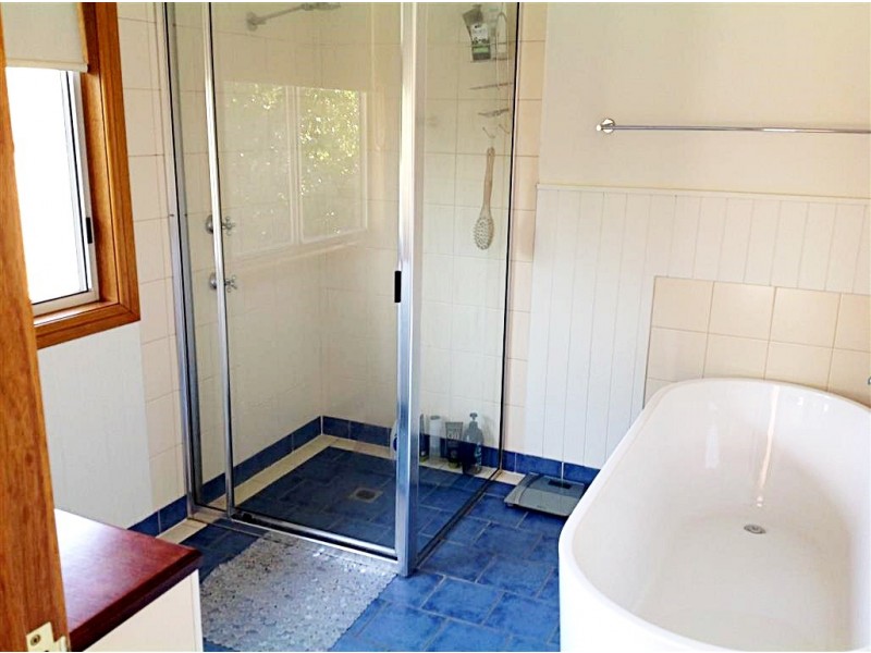 16 Bundara Crescent, Tumut NSW 2720