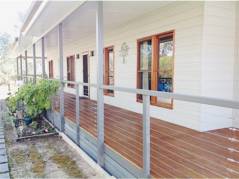 16 Bundara Crescent, Tumut NSW 2720