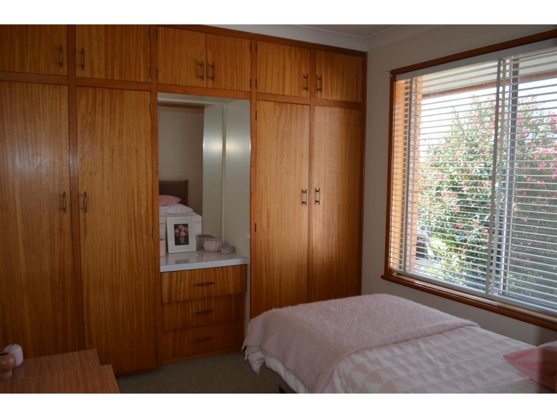 96 Simpson Street, Tumut NSW 2720