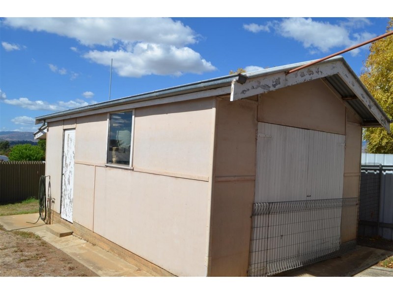 96 Simpson Street, Tumut NSW 2720
