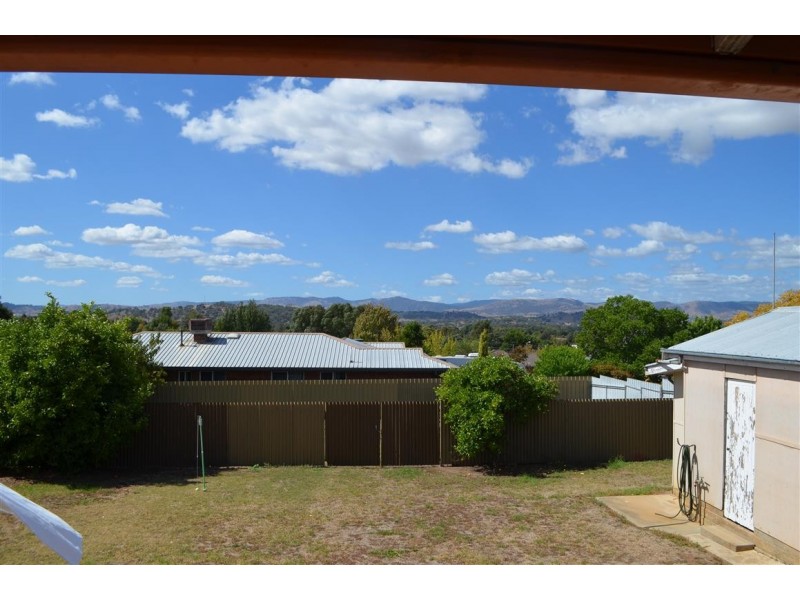 96 Simpson Street, Tumut NSW 2720