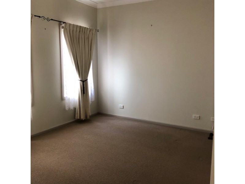 58 Sydney Street, Tumut NSW 2720