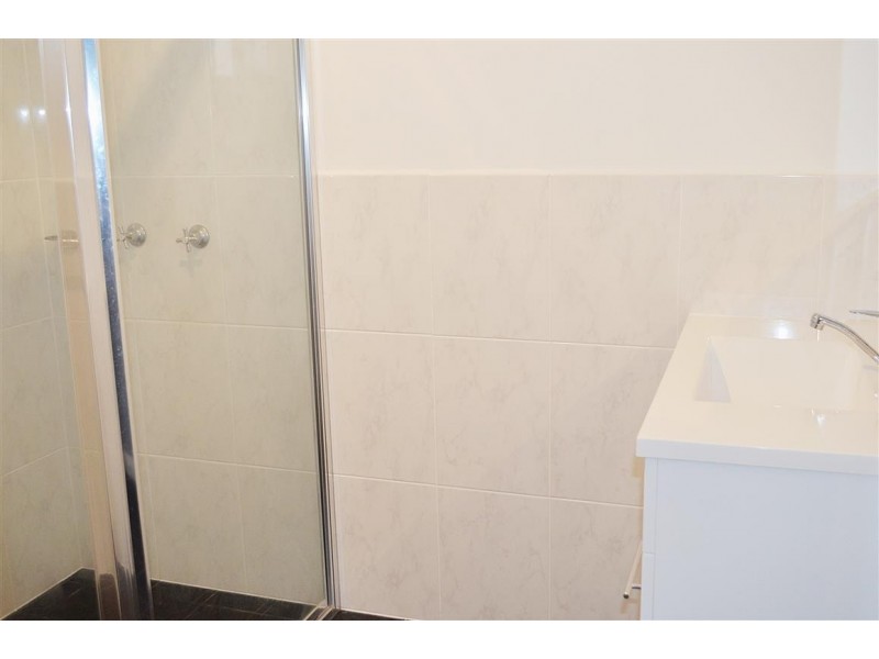 28 Howick Street, Tumut NSW 2720