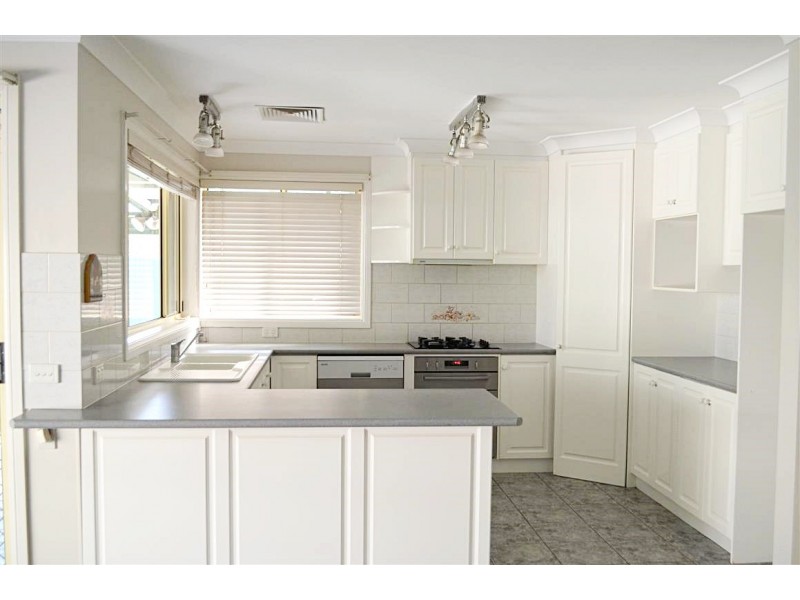 23 Hassett Street, Tumut NSW 2720