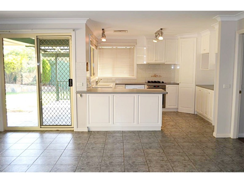 23 Hassett Street, Tumut NSW 2720