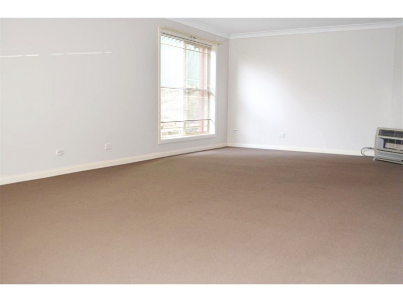 23 Hassett Street, Tumut NSW 2720