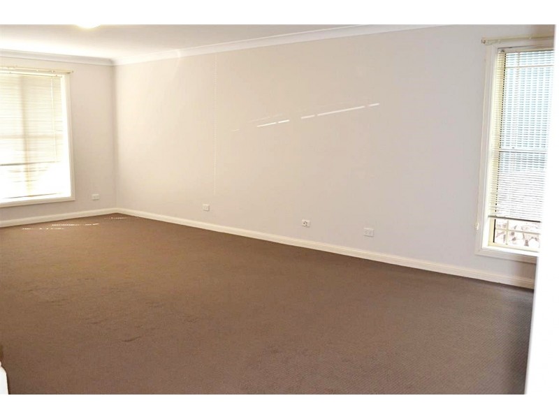 23 Hassett Street, Tumut NSW 2720