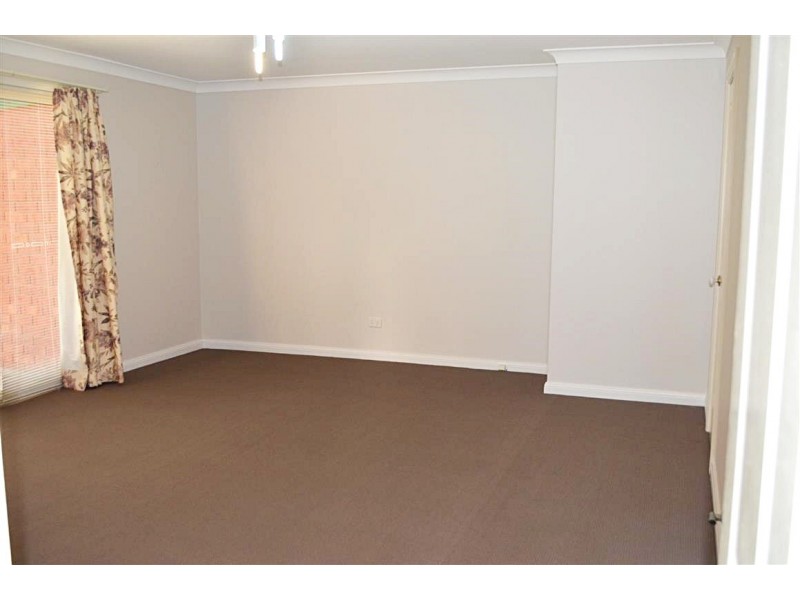 23 Hassett Street, Tumut NSW 2720