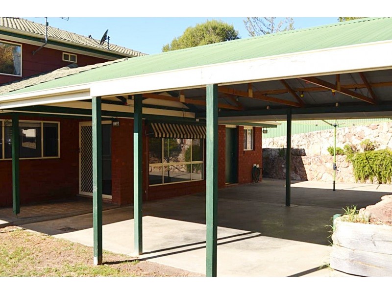 23 Hassett Street, Tumut NSW 2720