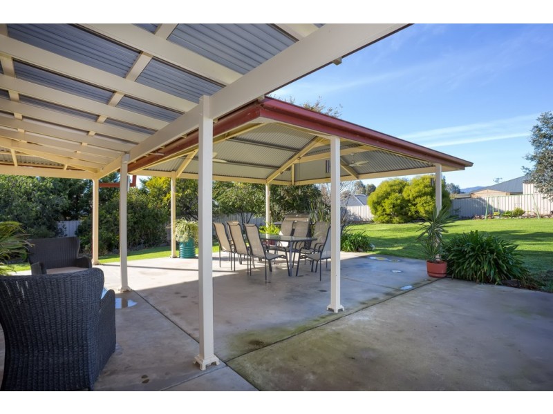 60 Currawong Road, Tumut NSW 2720