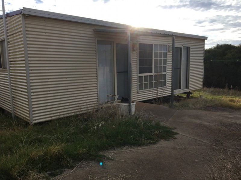 1 Hawthorn Lane, Adelong NSW 2729