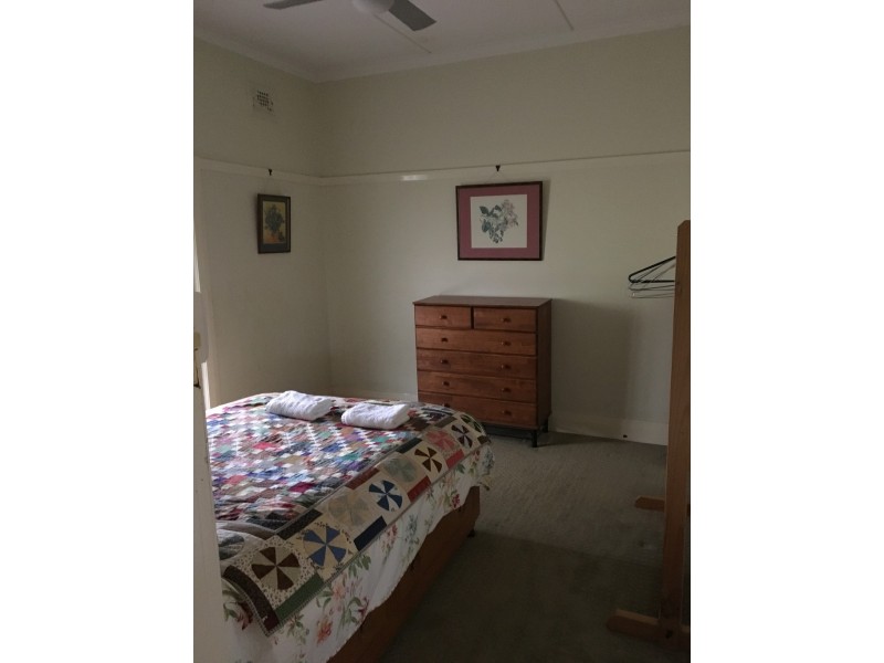 85 Lambie Street, Tumut NSW 2720