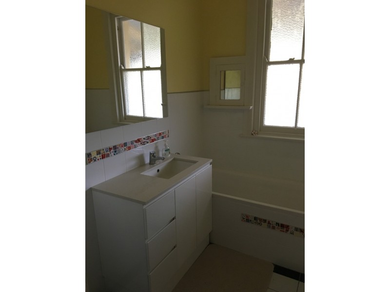 85 Lambie Street, Tumut NSW 2720