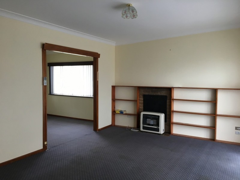 33 Sunnyside Ave, Batlow NSW 2730