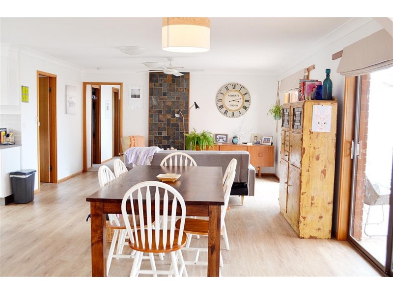 66 Carey Street, Tumut NSW 2720