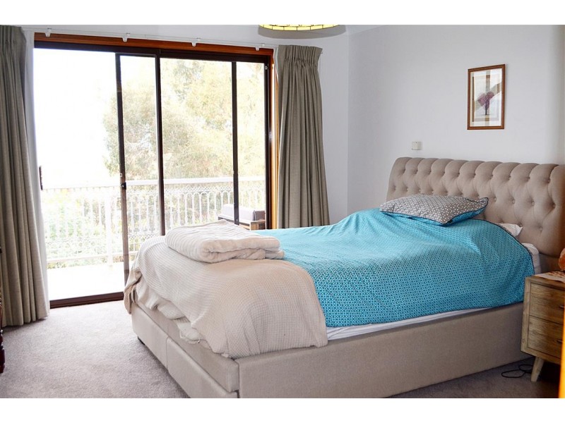 66 Carey Street, Tumut NSW 2720