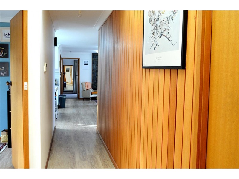 66 Carey Street, Tumut NSW 2720