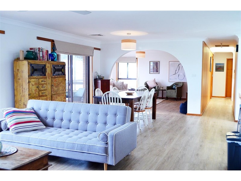 66 Carey Street, Tumut NSW 2720