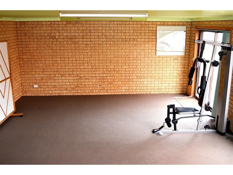 66 Carey Street, Tumut NSW 2720