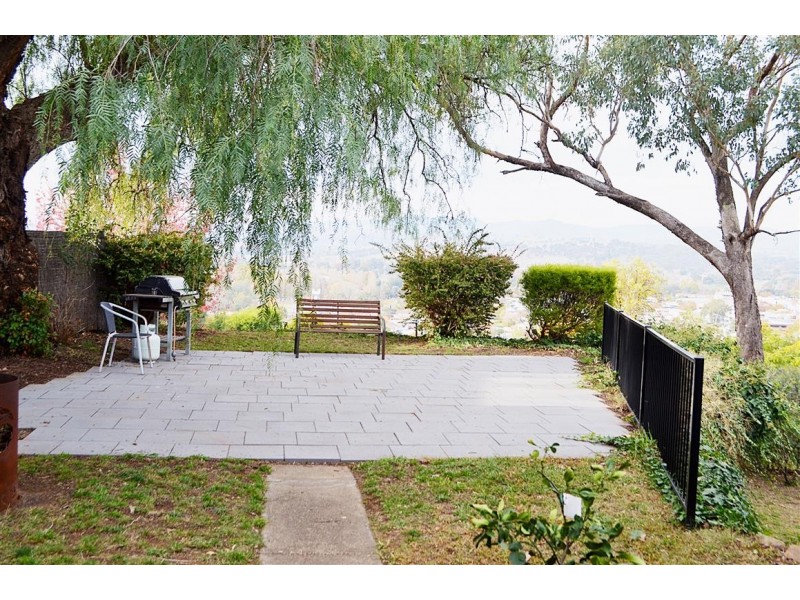 66 Carey Street, Tumut NSW 2720