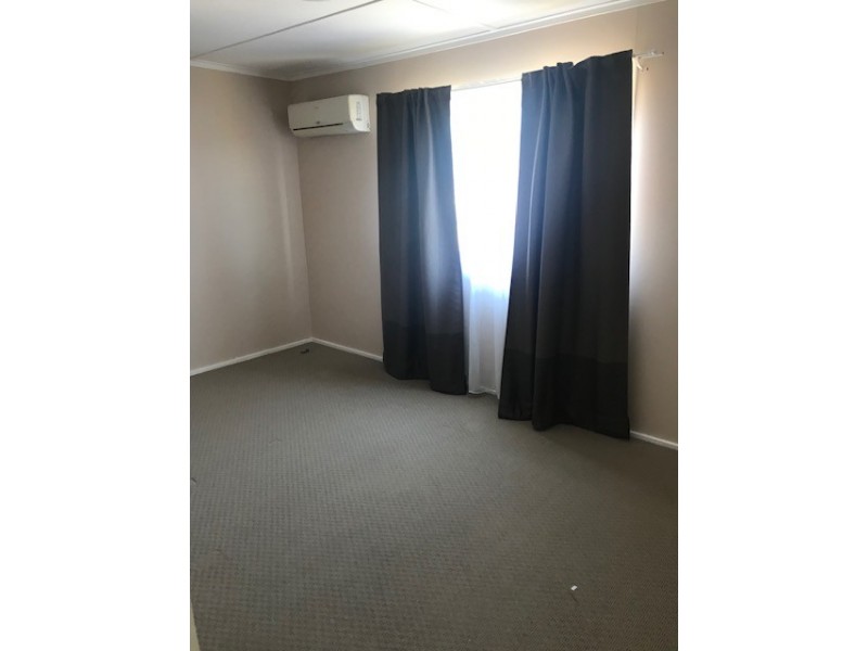 115 Broughton Street, Tumut NSW 2720