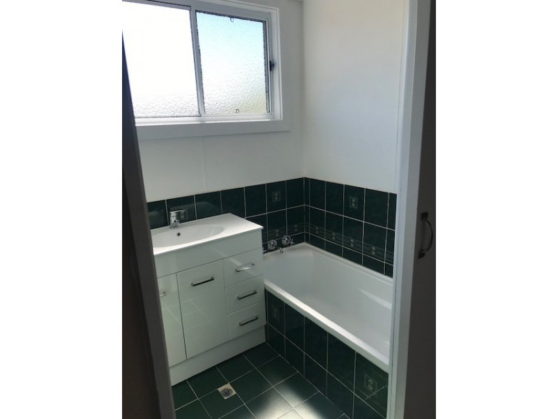 115 Broughton Street, Tumut NSW 2720