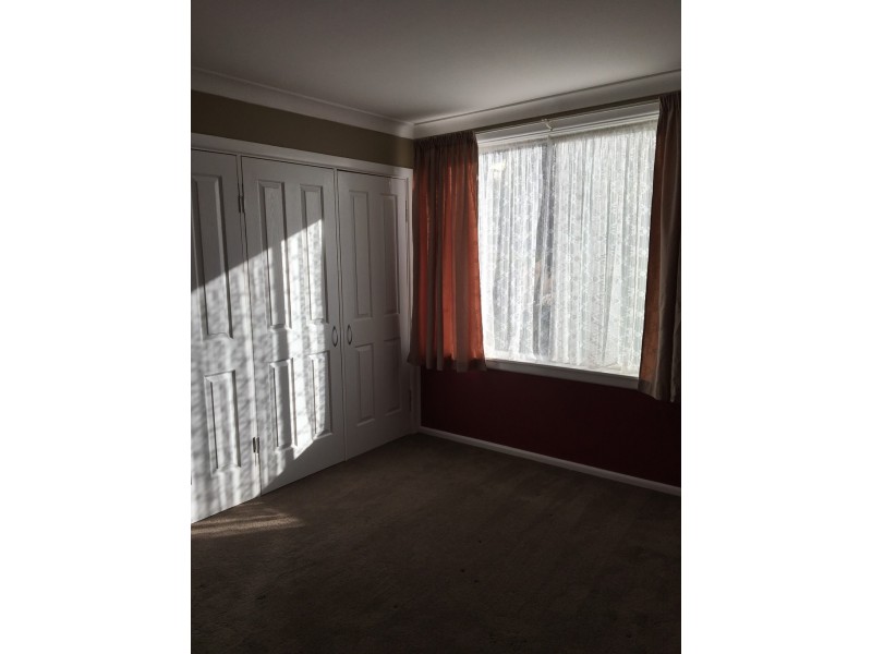 33 Sunnyside Ave, Batlow NSW 2730