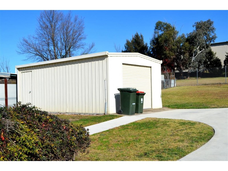 27 Capper Street, Tumut NSW 2720